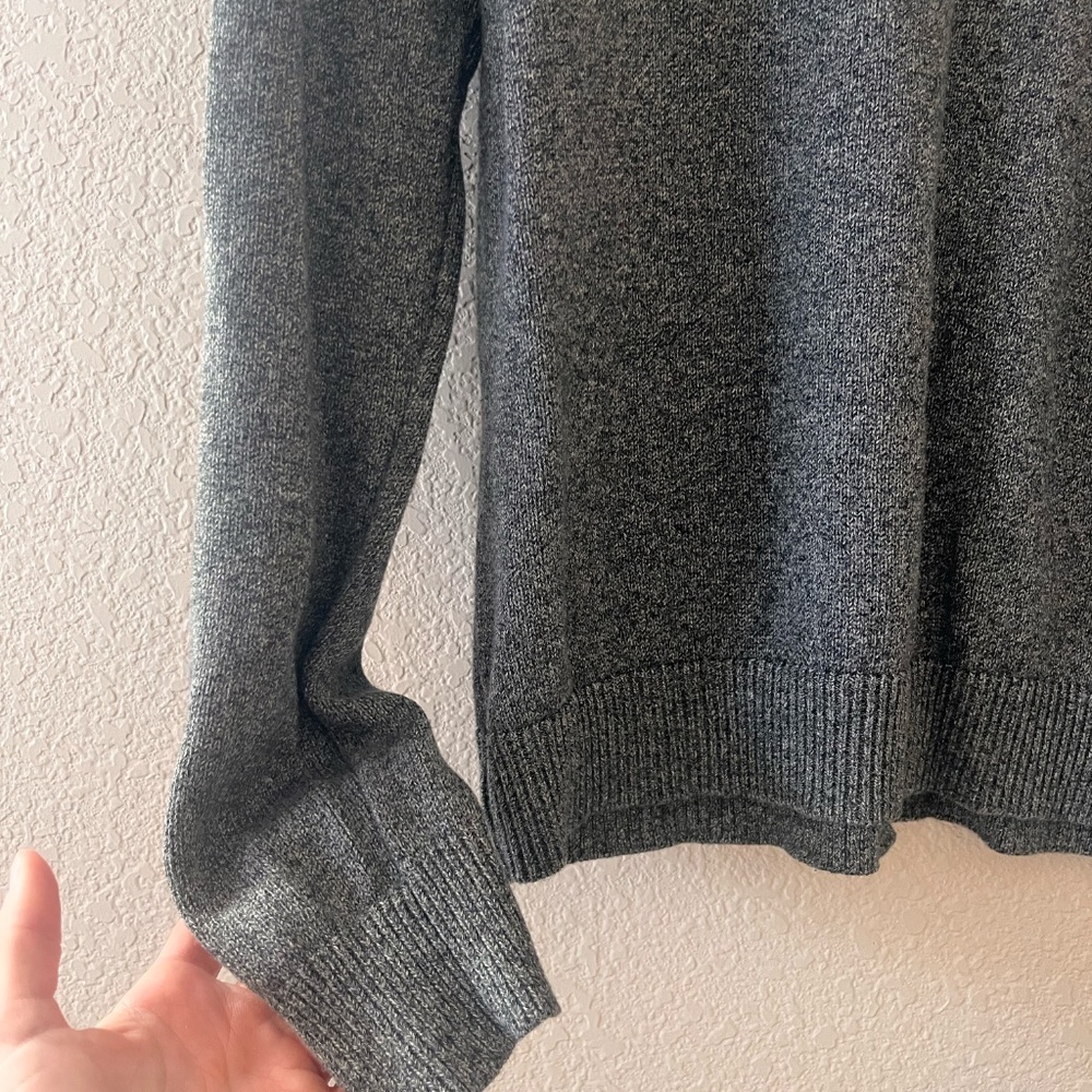 Merona Men's Gray Crewneck Sweater made of Wool and Cotton - Picture 4 of 5